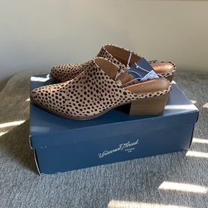 NWT black/tan polka dot heels